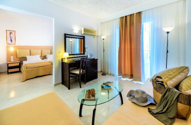 Niriides Beach Hotel 帕萨里迪 外观 照片